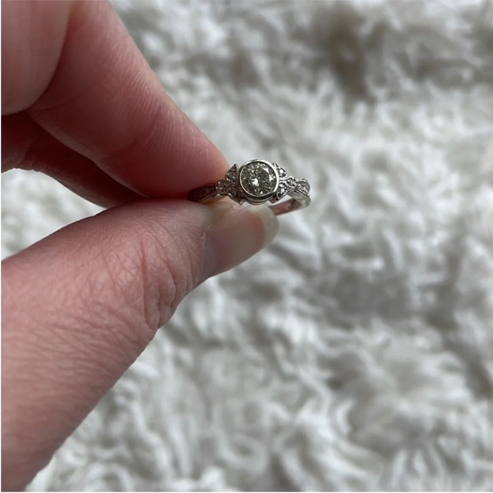 14K .63 CTW‎ Diamond Round Brilliant Cut Ring